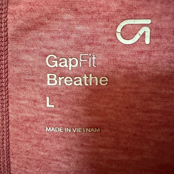 GapFit Breathe T-Shirt Excellent Condition Size Large~Light Burgundy Color - Picture 4 of 6